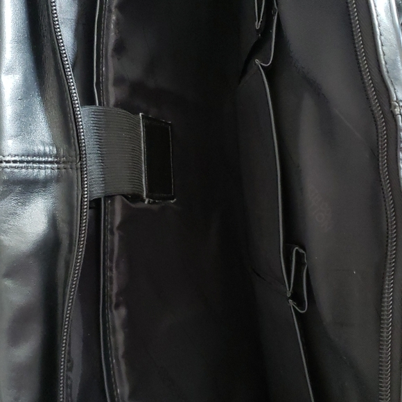 Kenneth Cole Computer Case - Picture 7 of 8